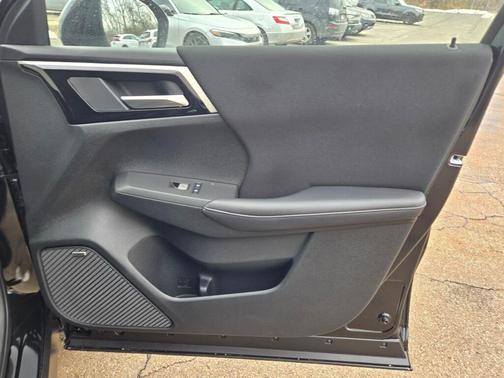Black Diamond 2026 Mitsubishi Outlander ES 1.5T S-AWC