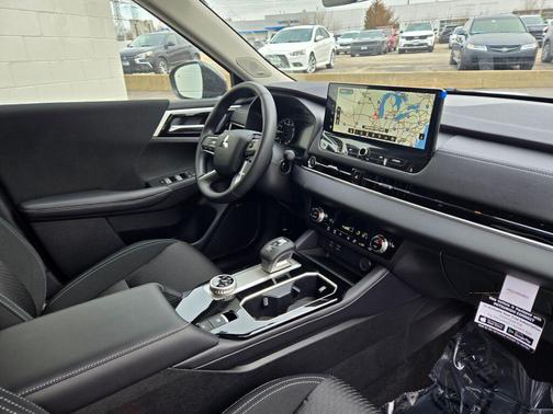 2026 Mitsubishi Outlander ES 1.5T S-AWC