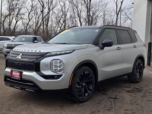 2025 Mitsubishi Outlander PHEV SEL