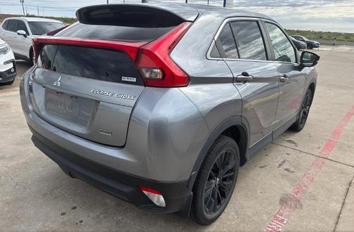 Mercury Gray Metallic 2018 Mitsubishi Eclipse Cross LE