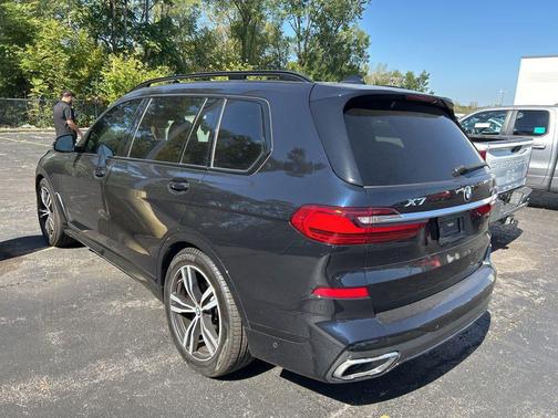 2022 BMW X7 xDrive40i