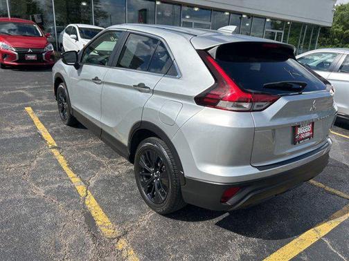 2022 Mitsubishi Eclipse Cross LE