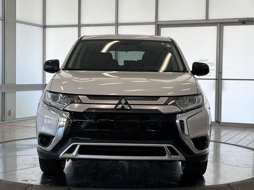 2020 Mitsubishi Outlander ES