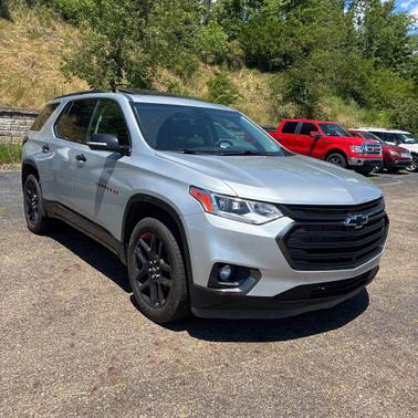 Silver Ice Metallic 2020 Chevrolet Traverse Premier