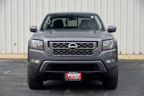 Gun Metallic 2023 Nissan Frontier SV