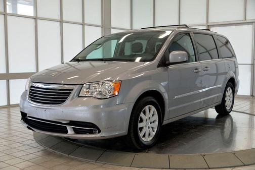Billet Silver Metallic Clearcoat 2015 Chrysler Town & Country Touring