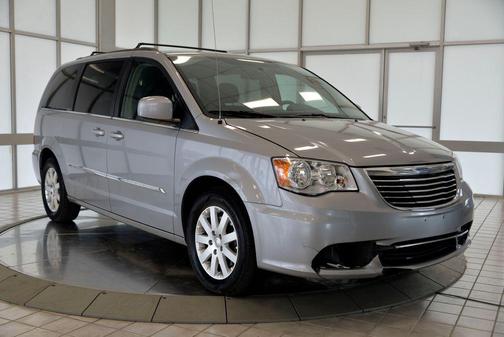Billet Silver Metallic Clearcoat 2015 Chrysler Town & Country Touring