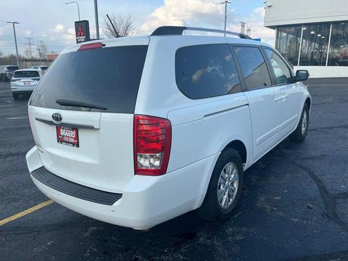 2012 Kia Sedona LX