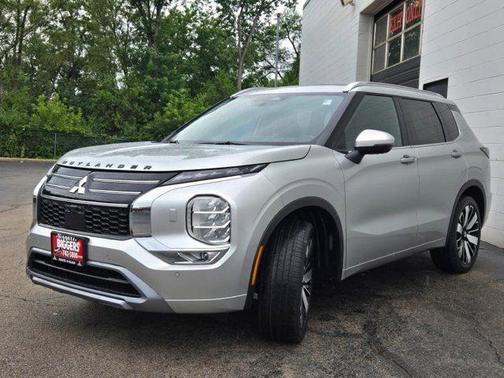 2025 Mitsubishi Outlander SEL