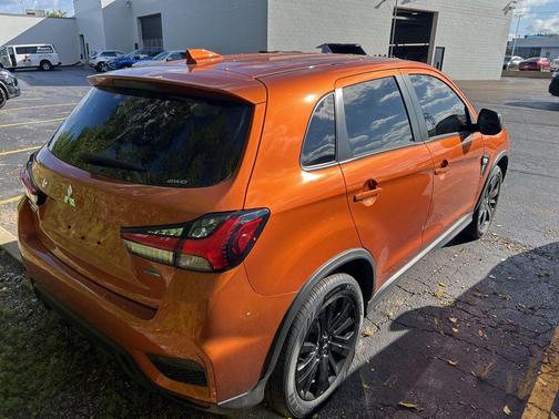 2024 Mitsubishi Outlander Sport 2.0 LE