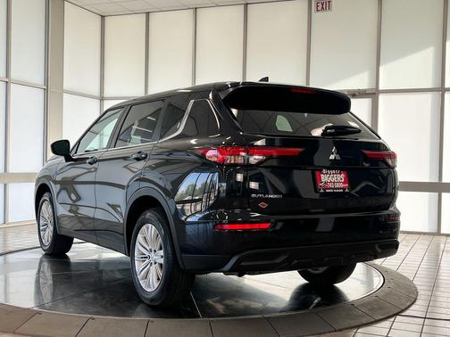 2024 Mitsubishi Outlander ES 2.5 2WD
