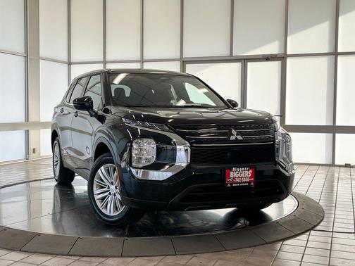 2024 Mitsubishi Outlander ES 2.5 2WD