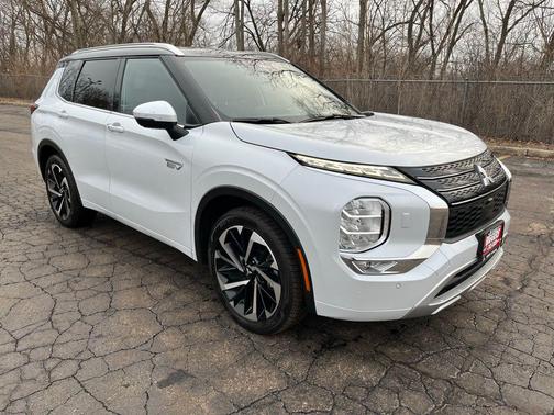 2023 Mitsubishi Outlander PHEV SEL