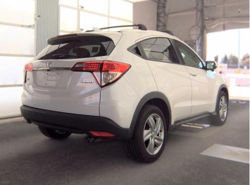 Platinum White Pearl 2019 Honda HR-V EX