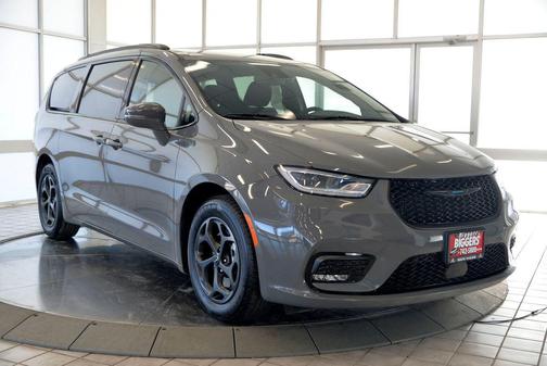 2021 Chrysler Pacifica Hybrid Touring L