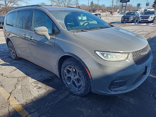 2021 Chrysler Pacifica Hybrid Touring L