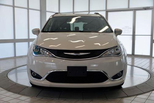 Tusk White 2017 Chrysler Pacifica Touring-L