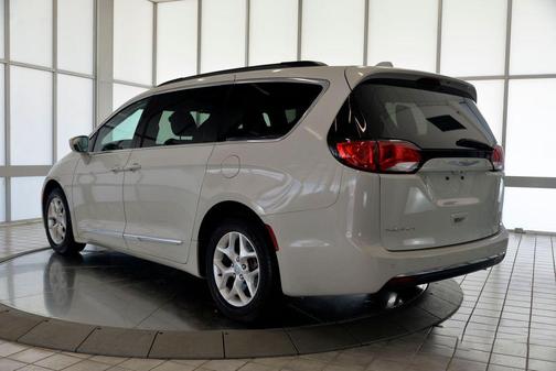 Tusk White 2017 Chrysler Pacifica Touring-L