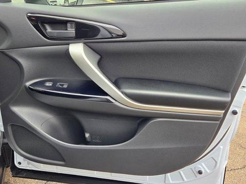 2025 Mitsubishi Eclipse Cross LE
