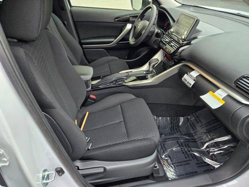 2025 Mitsubishi Eclipse Cross LE