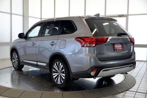 2019 Mitsubishi Outlander ES