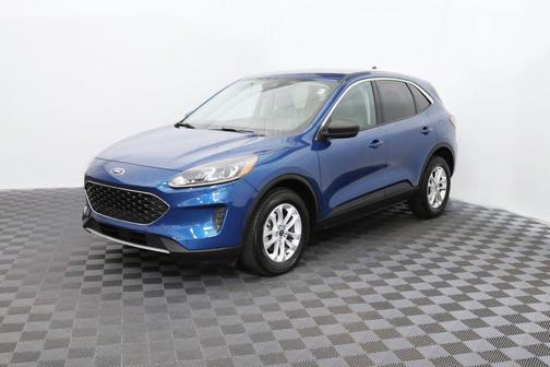 Atlas Blue Metallic 2022 Ford Escape SE