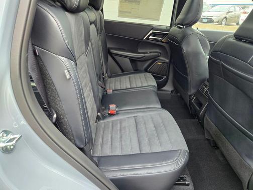 2026 Mitsubishi Outlander SE 1.5T S-AWC