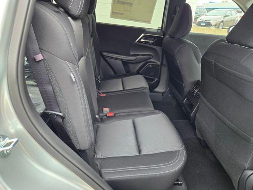 2026 Mitsubishi Outlander ES 1.5T S-AWC