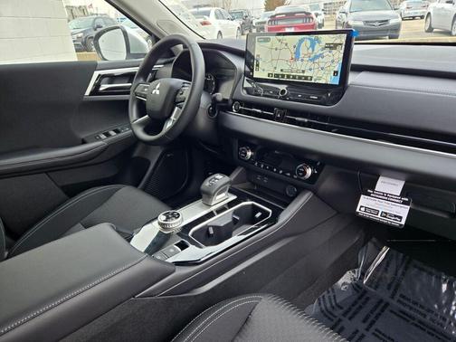 Alloy Silver Metallic 2026 Mitsubishi Outlander ES 1.5T S-AWC