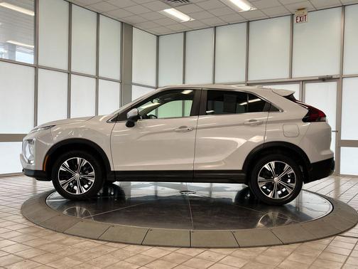 2022 Mitsubishi Eclipse Cross SE