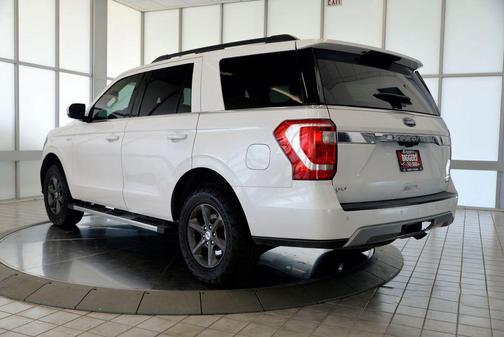 White Platinum Metallic Tri-Coat 2019 Ford Expedition XLT