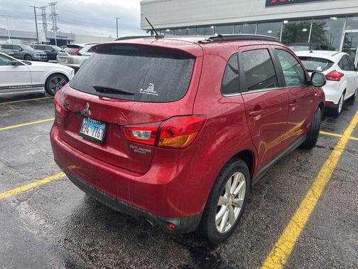 Rally Red Metallic 2014 Mitsubishi Outlander Sport SE