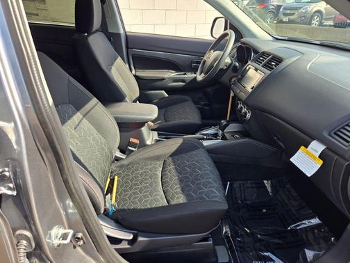 2025 Mitsubishi Outlander Sport 2.0 ES