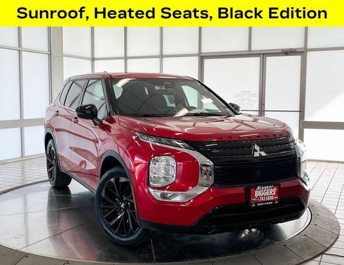 2022 Mitsubishi Outlander Black Edition 2WD