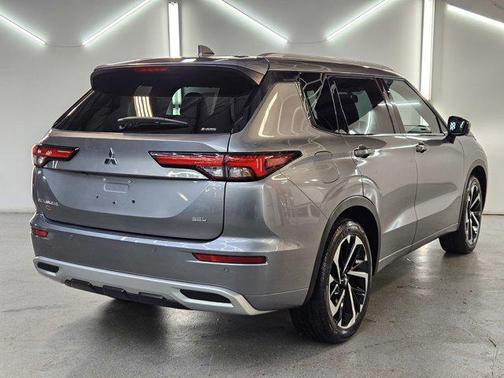 2022 Mitsubishi Outlander SEL