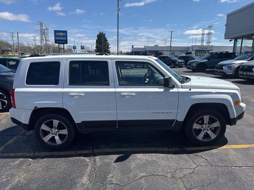 Bright White Clearcoat 2016 Jeep Patriot High Altitude