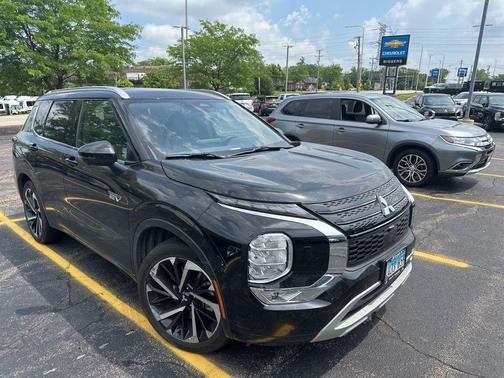 Black 2023 Mitsubishi Outlander PHEV SEL