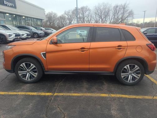 2020 Mitsubishi Outlander Sport SE
