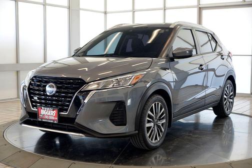 Gun Metallic 2023 Nissan Kicks SV