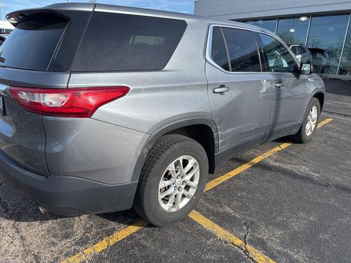 Satin Steel Metallic 2019 Chevrolet Traverse LS