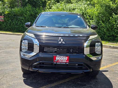 Black Diamond 2026 Mitsubishi Outlander LE S-AWC