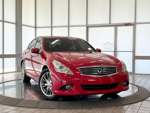 2010 INFINITI G37x Base