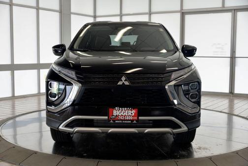 Labrador Black Pearl 2026 Mitsubishi Eclipse Cross SE