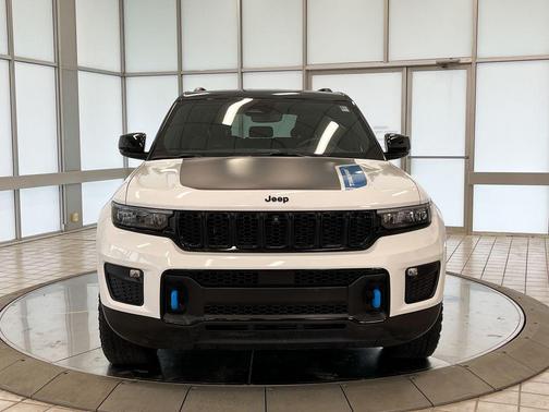 2022 Jeep Grand Cherokee 4xe Trailhawk