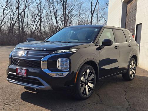 Black Diamond 2026 Mitsubishi Outlander SE 1.5T S-AWC