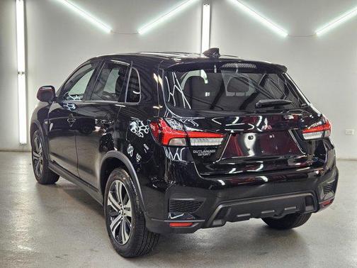 2023 Mitsubishi Outlander Sport 2.0 ES