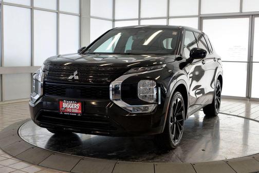 2023 Mitsubishi Outlander SEL Black Edition 2WD