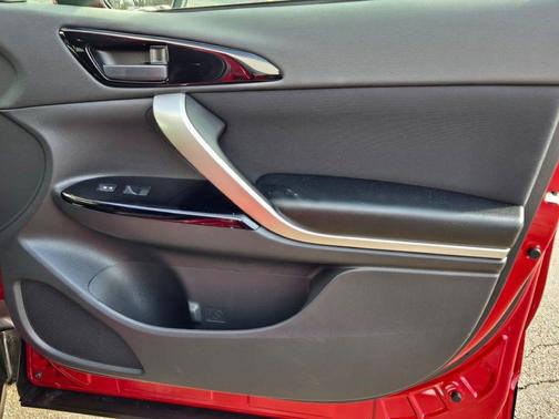 2025 Mitsubishi Eclipse Cross LE