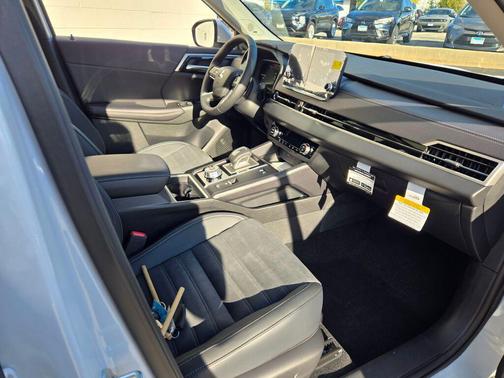 2025 Mitsubishi Outlander PHEV SE S-AWC