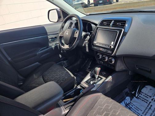 White Diamond 2026 Mitsubishi Outlander Sport 2.0 LE